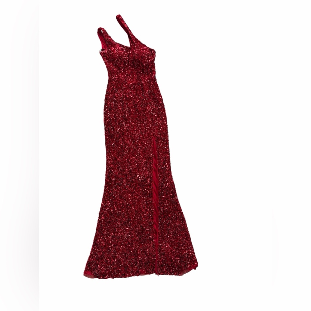 Red Sequin Gown Sherri‎ Hill